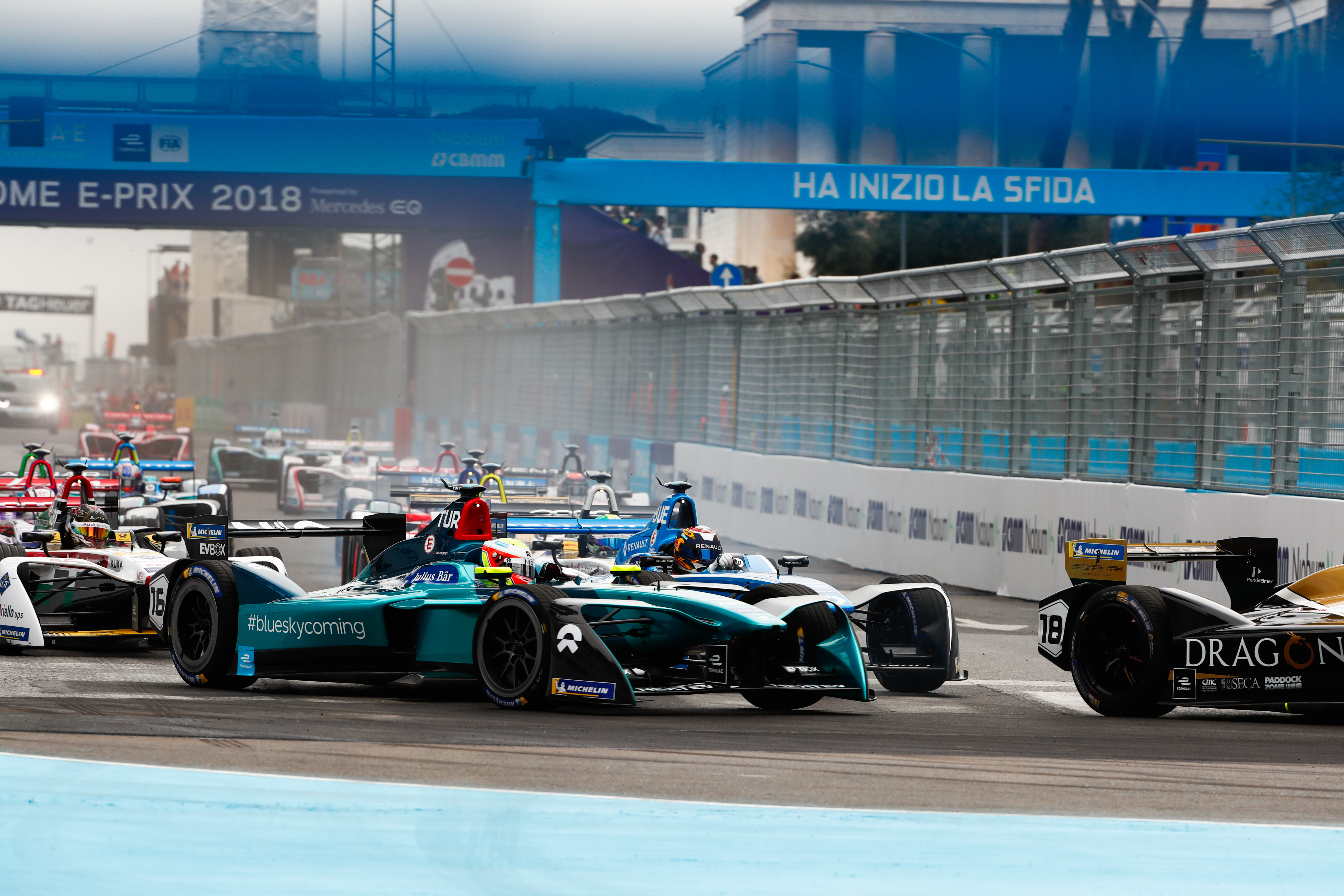 ag8大厅登录车队在亚平宁半岛遭遇“罗马混战”